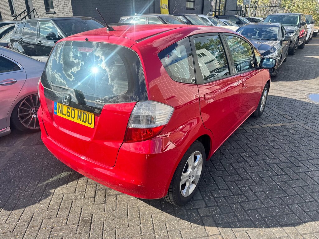 Honda Jazz 1.4 I-vtec Es Hatchback I Shift Euro 5 Red #6