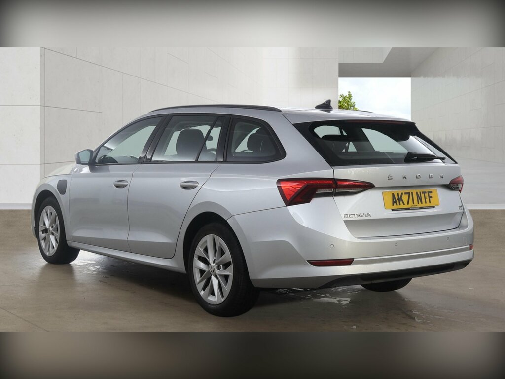 Skoda Octavia 1.4 Tsi Iv 13Kwh Se Technology Estate P Silver #2