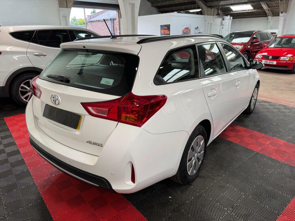 Toyota Auris 1.4 D-4d Icon Grey #7