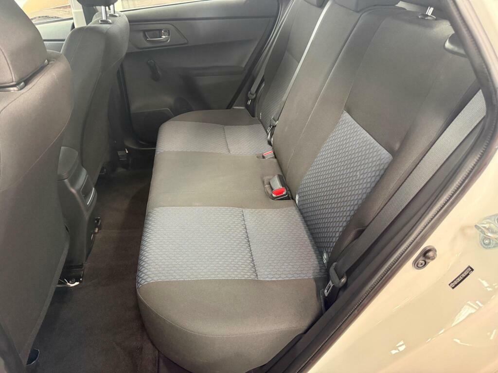 Toyota Auris 1.4 D-4d Icon Grey #13