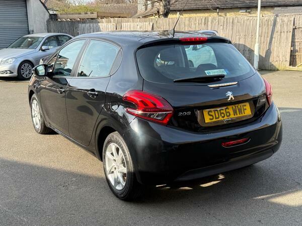 Peugeot 208 1.2 Puretech 82 Active White #7