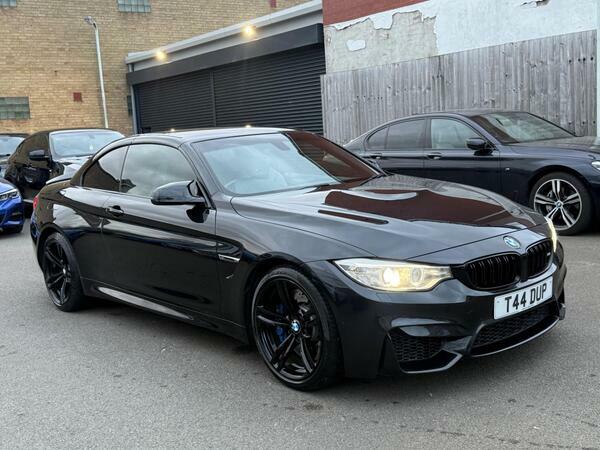 BMW M4 3.0 M4 Black #20