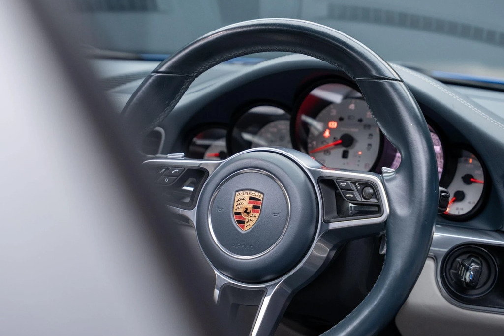 Porsche 911 Automatic Black #38