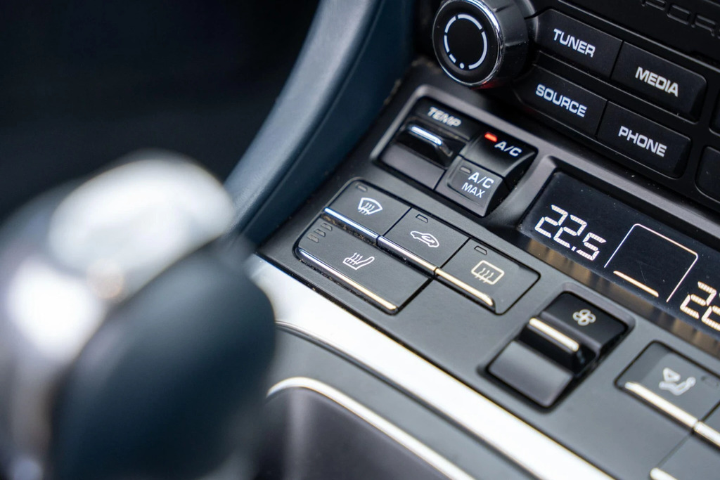 Porsche 911 Automatic Black #21