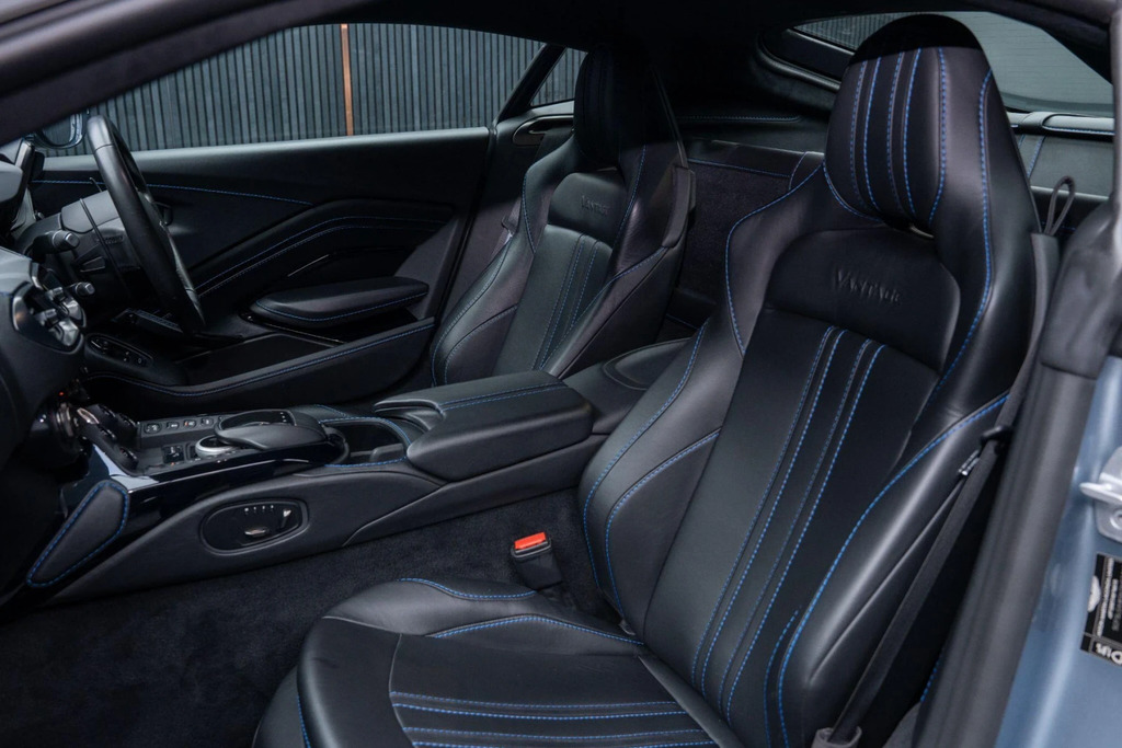 Aston Martin Vantage Hatchback Black #35