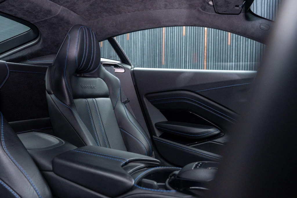 Aston Martin Vantage Hatchback Black #14