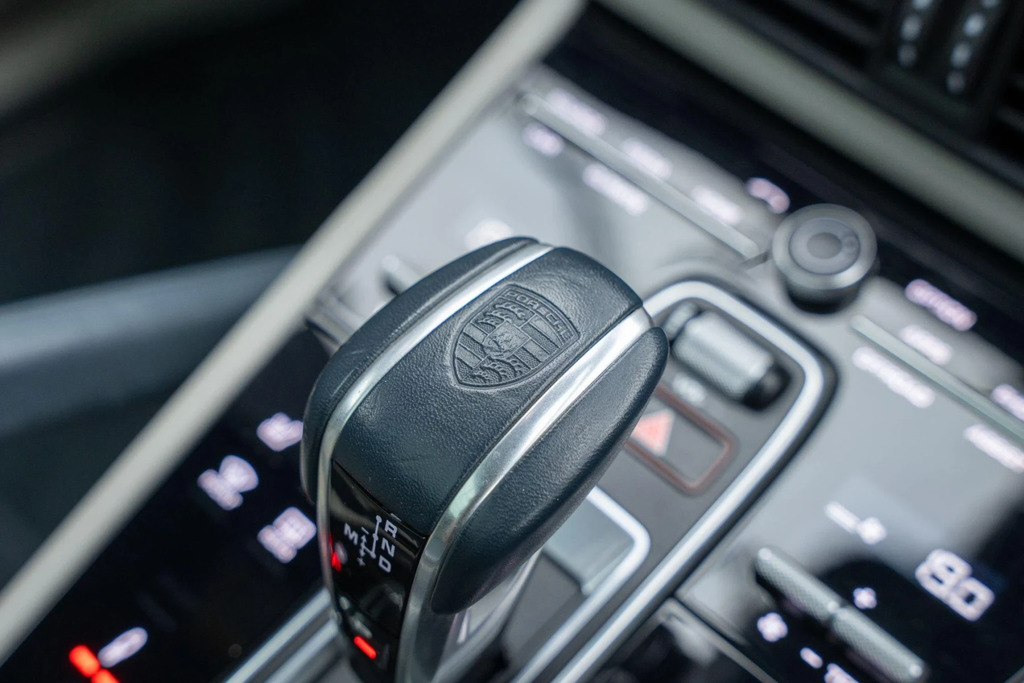 Porsche Cayenne Cayenne T S E-hybrid Grey #36