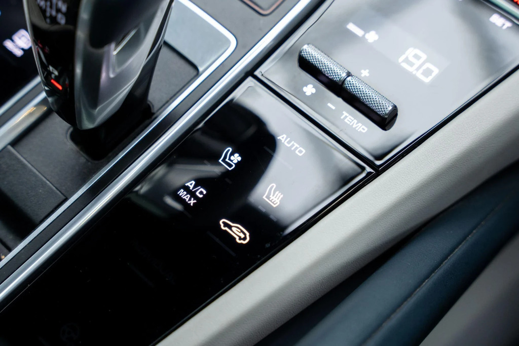 Porsche Cayenne Cayenne T S E-hybrid Grey #9