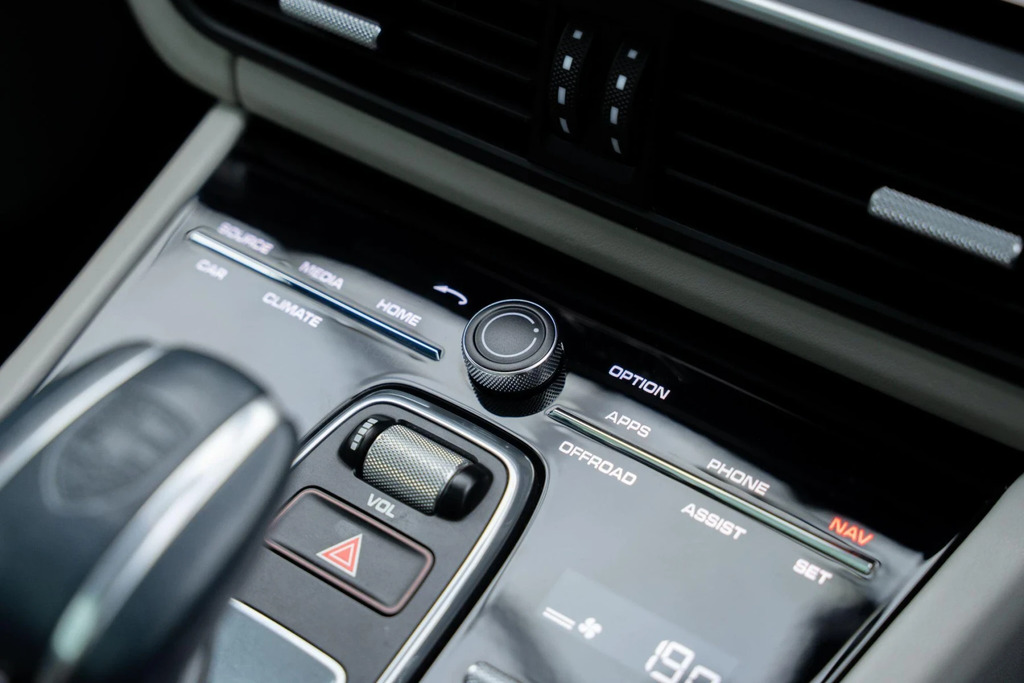 Porsche Cayenne Cayenne T S E-hybrid Grey #30