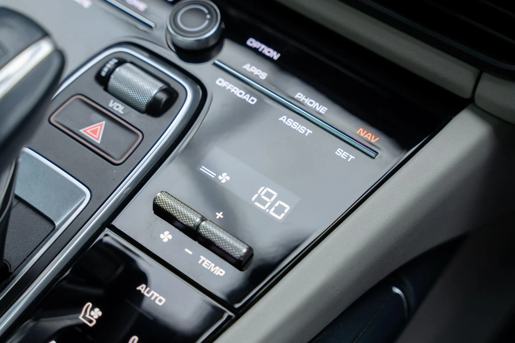 Porsche Cayenne Cayenne T S E-hybrid Grey #38
