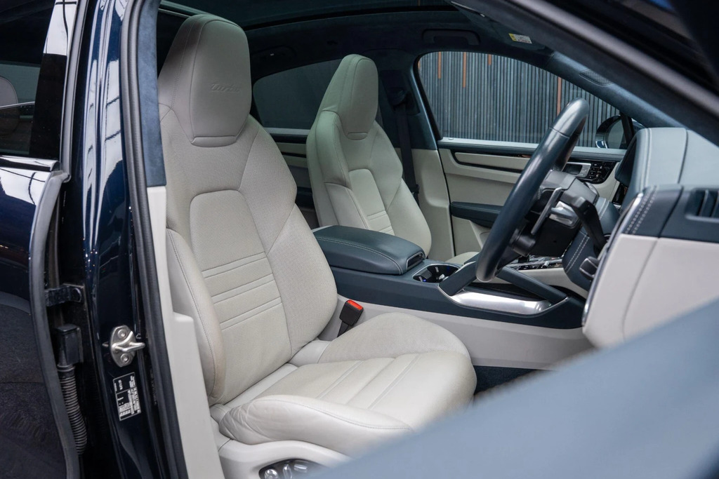 Porsche Cayenne Cayenne T S E-hybrid Grey #48