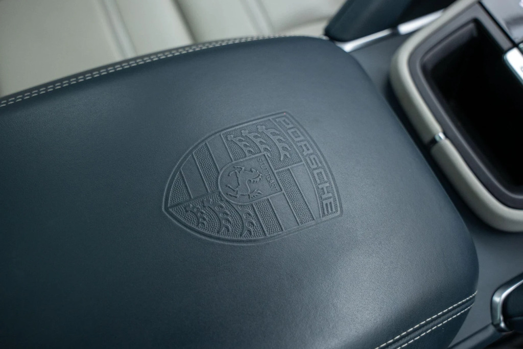 Porsche Cayenne Cayenne T S E-hybrid Grey #29