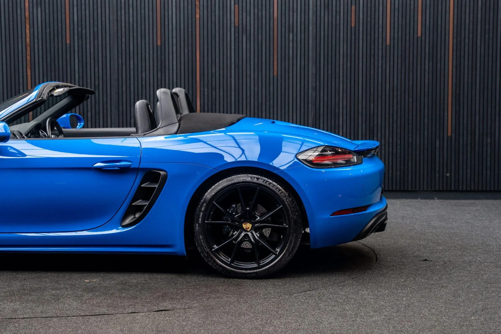 Porsche 718 Boxster 2.5 S Red #15