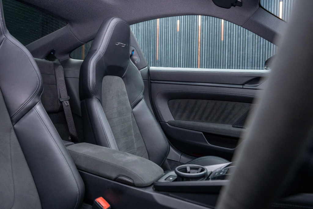 Porsche 911 2dr Pdk Grey #39