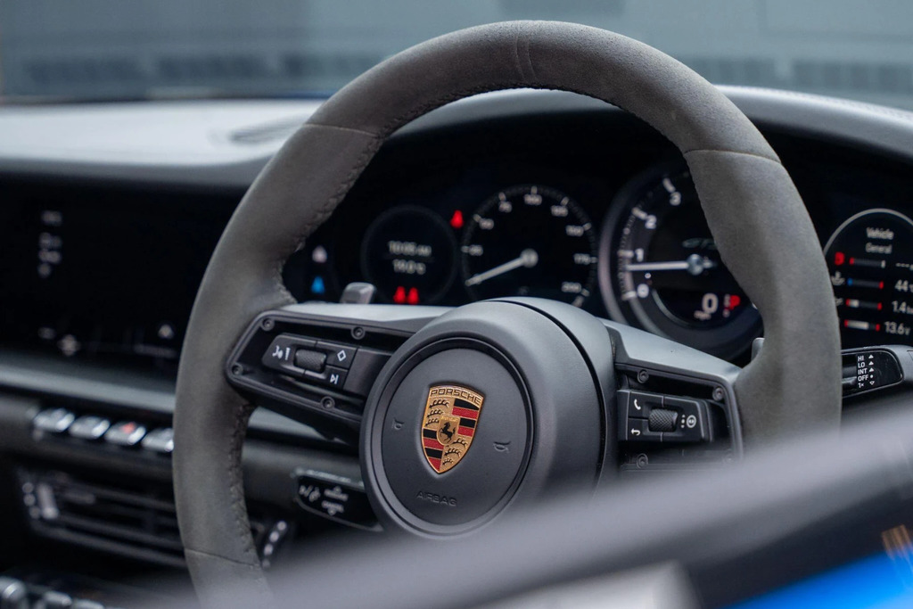 Porsche 911 2dr Pdk Grey #45