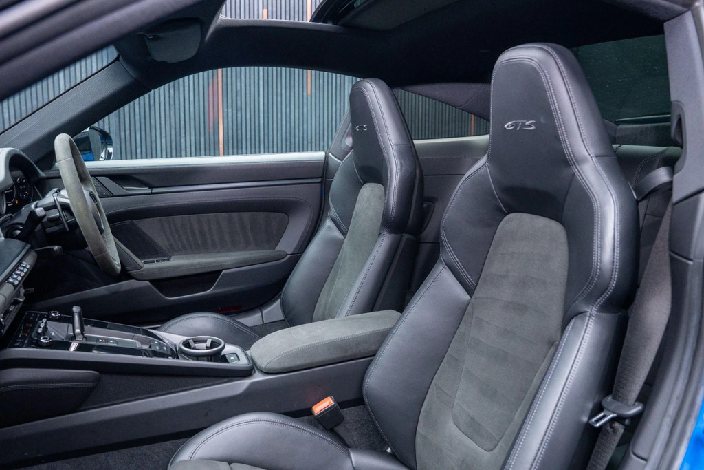 Porsche 911 2dr Pdk Grey #41