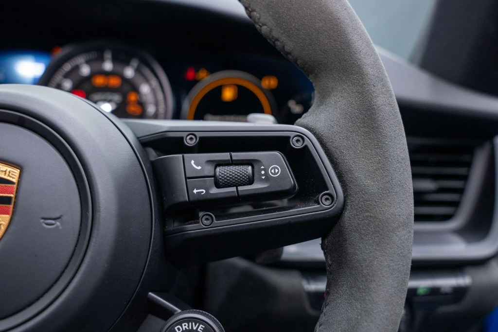 Porsche 911 2dr Pdk Grey #31