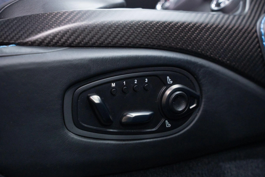 Aston Martin Vantage V8 Black #33