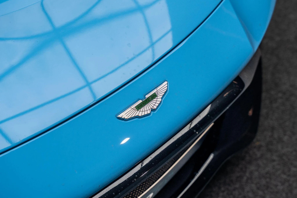 Aston Martin Vantage V8 Black #27
