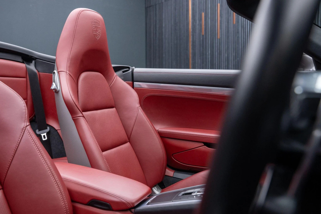 Porsche 911 2017 67 Carrera Red #40