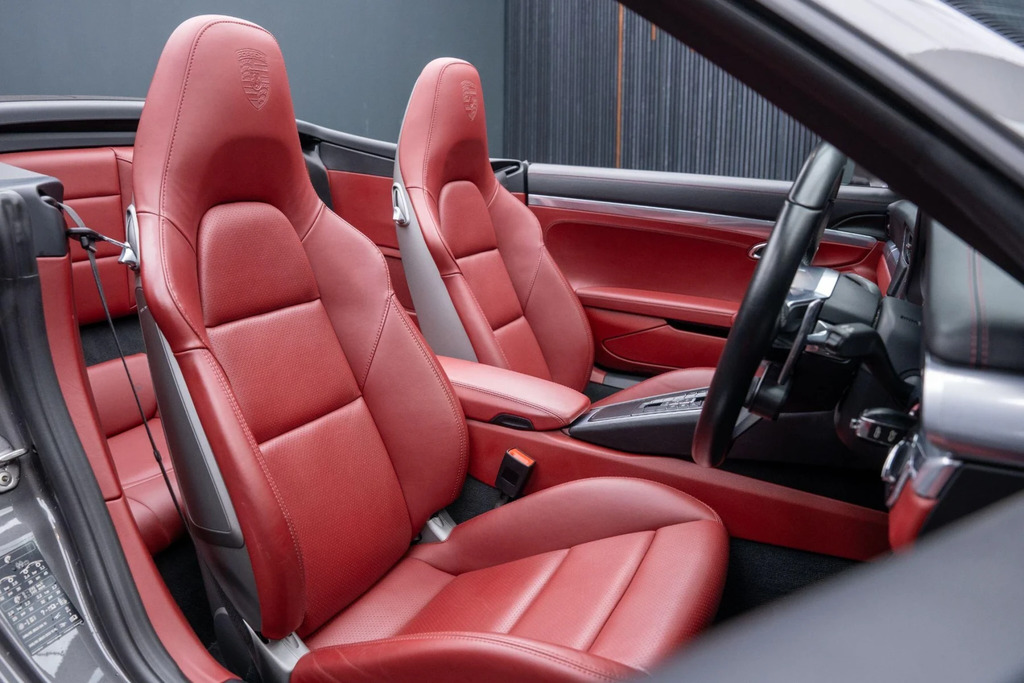 Porsche 911 2017 67 Carrera Red #2
