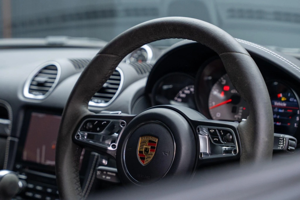 Porsche 718 Cayman 2L Null Grey #42