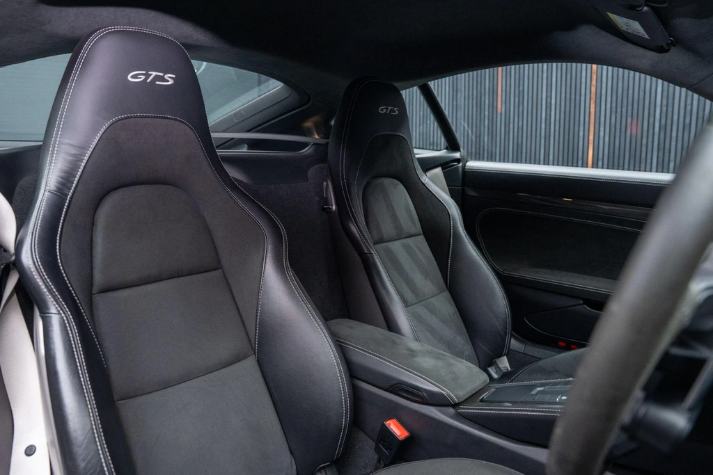 Porsche 718 Cayman 2L Null Grey #12