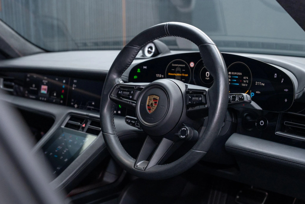Porsche Taycan Performance Plus 4S Grey #43