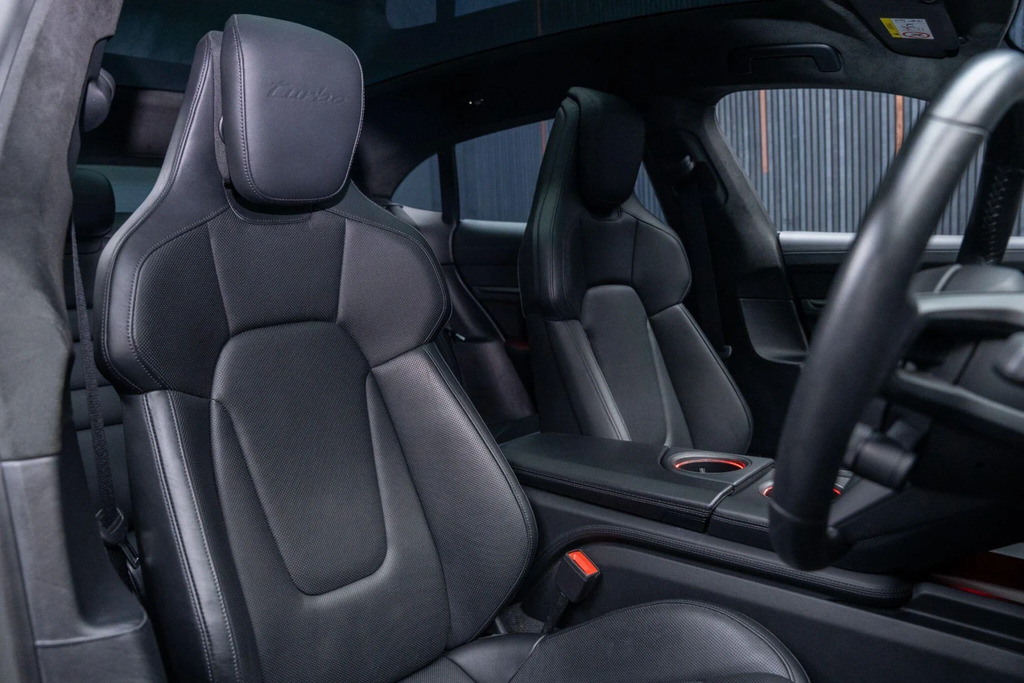 Porsche Taycan Performance Plus 4S Grey #12