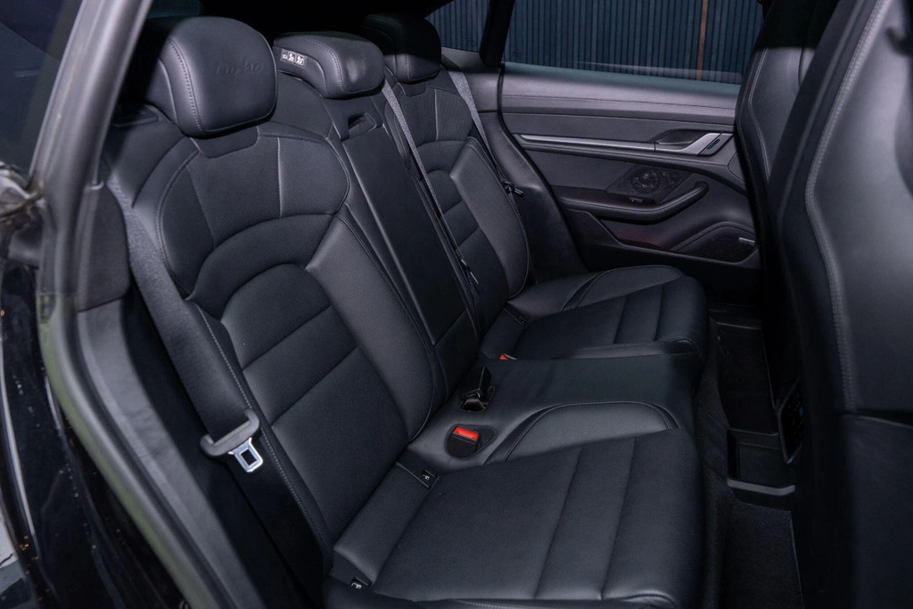 Porsche Taycan Performance Plus 4S Grey #14