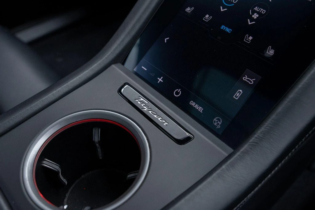 Porsche Taycan Performance Plus 4S Grey #33