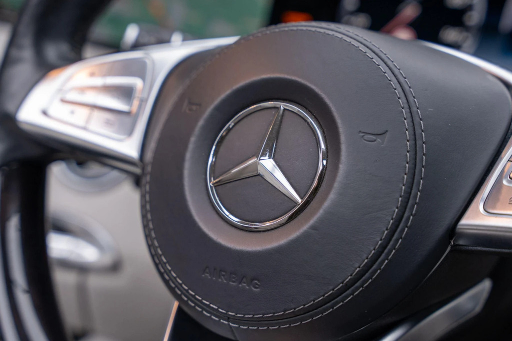 Mercedes-Benz S Class Amg S 63 Black #32