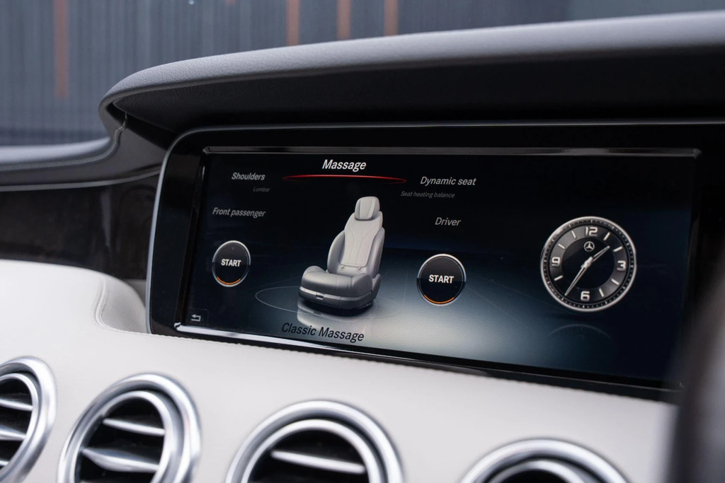 Mercedes-Benz S Class Amg S 63 Black #37