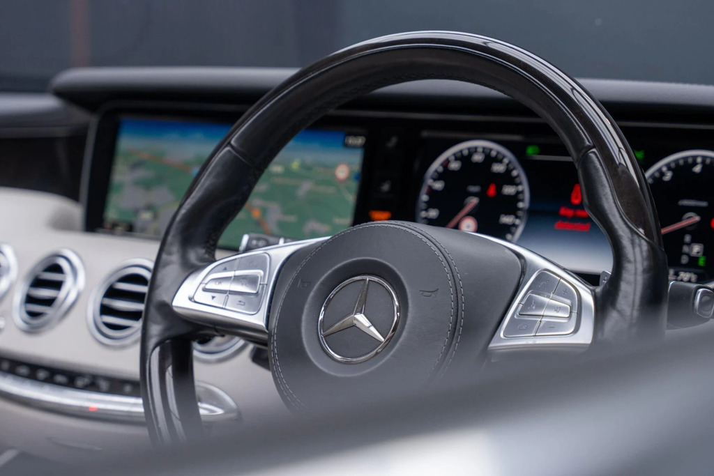 Mercedes-Benz S Class Amg S 63 Black #42