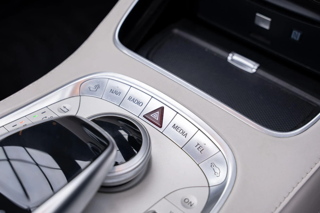Mercedes-Benz S Class Amg S 63 Black #20