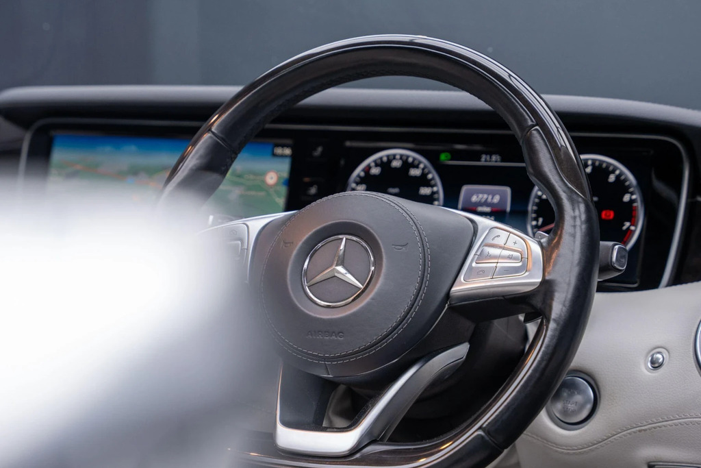 Mercedes-Benz S Class Amg S 63 Black #40