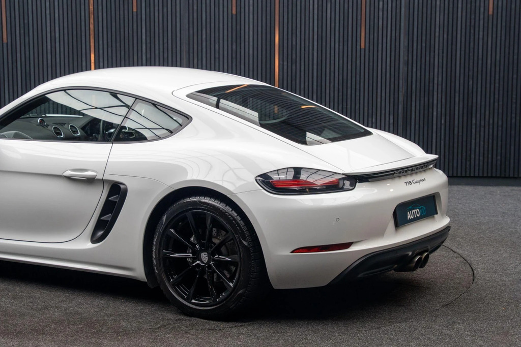 Porsche 718 Cayman 2L Null Black #19