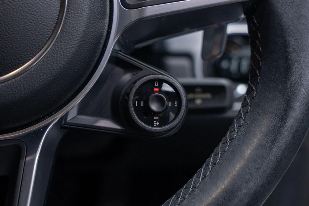 Porsche 718 Cayman 2L Null Black #32
