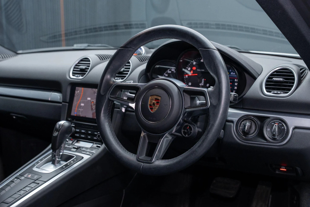 Porsche 718 Cayman 2.0T Pdk Euro 6 Ss White #4