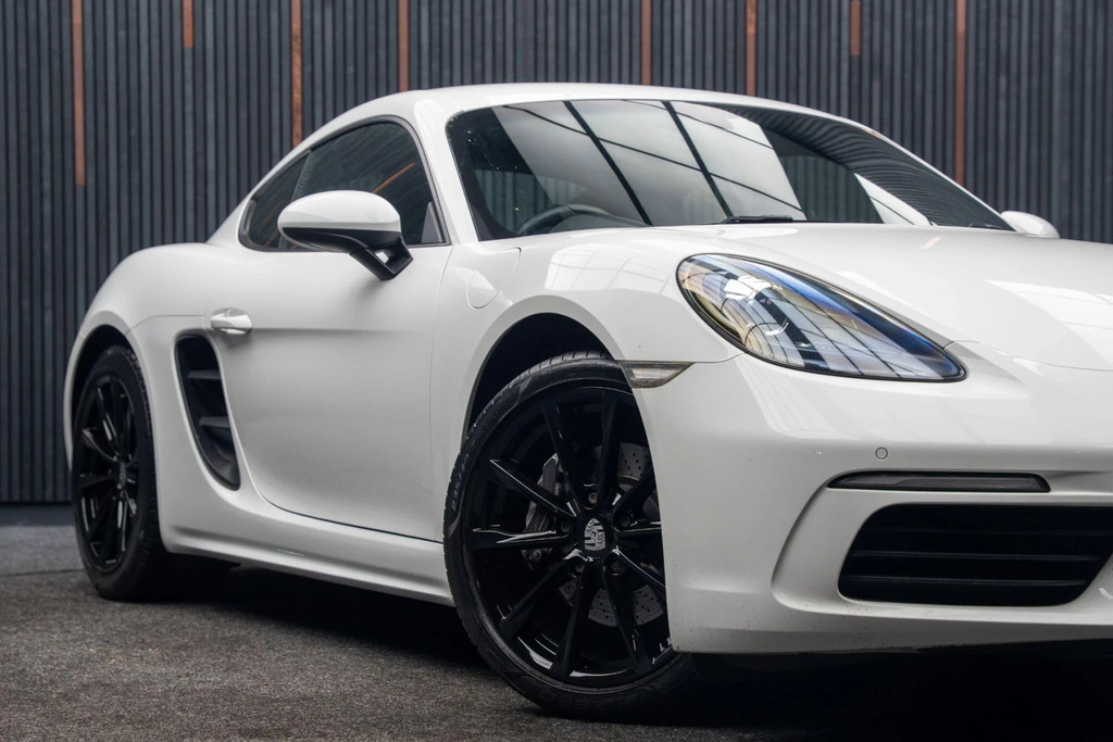 Porsche 718 Cayman 2L Null Black #7