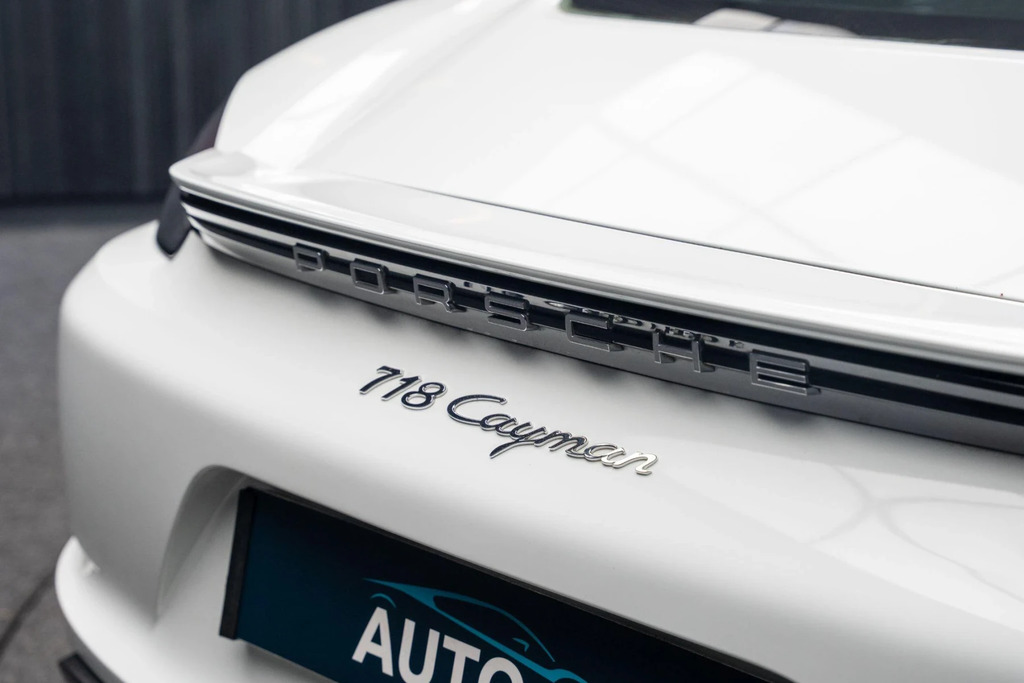 Porsche 718 Cayman 2L Null Black #23