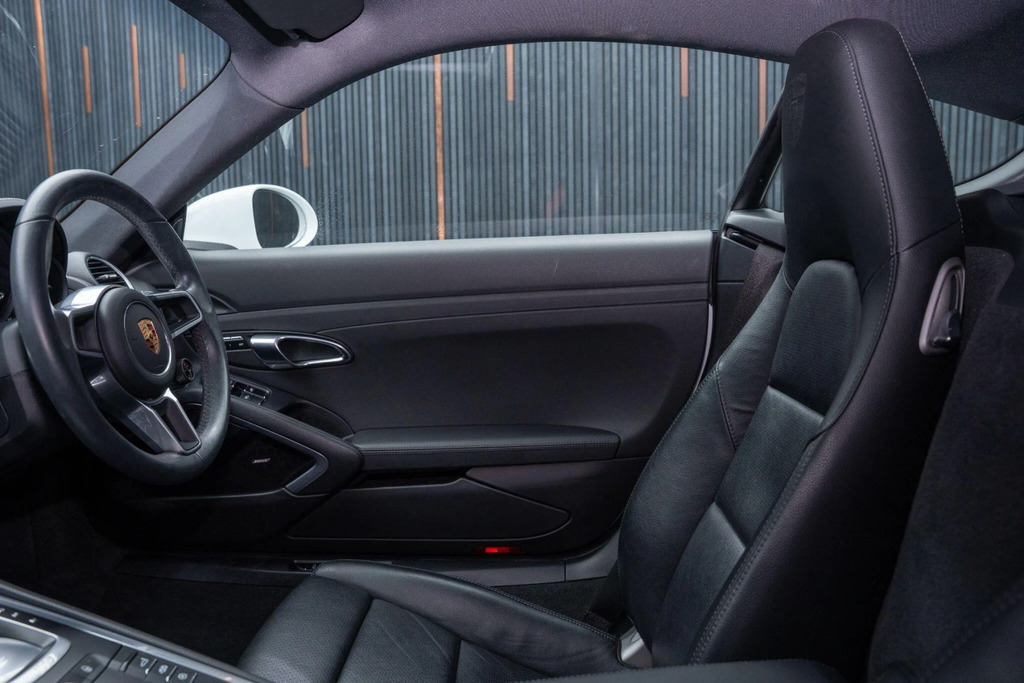 Porsche 718 Cayman 2L Null Black #41