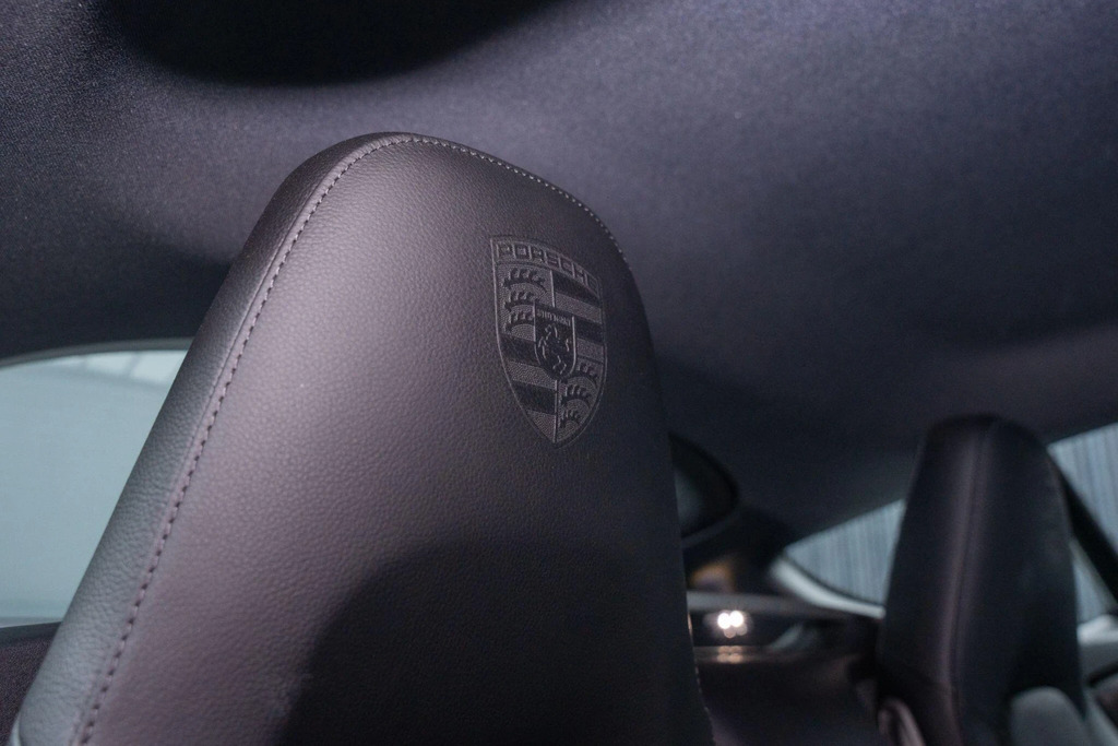 Porsche 718 Cayman 2L Null Black #14