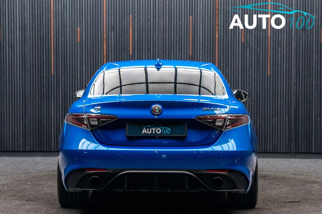 Alfa Romeo Giulia Saloon Black #21