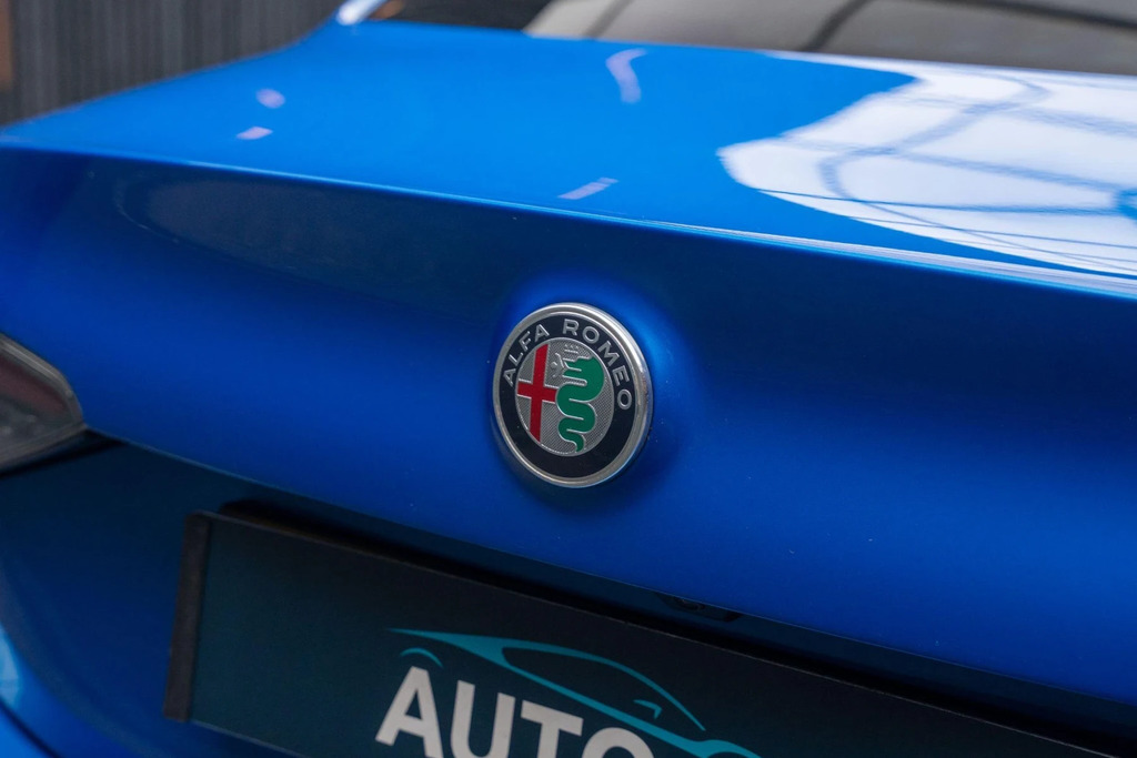 Alfa Romeo Giulia Saloon Black #23