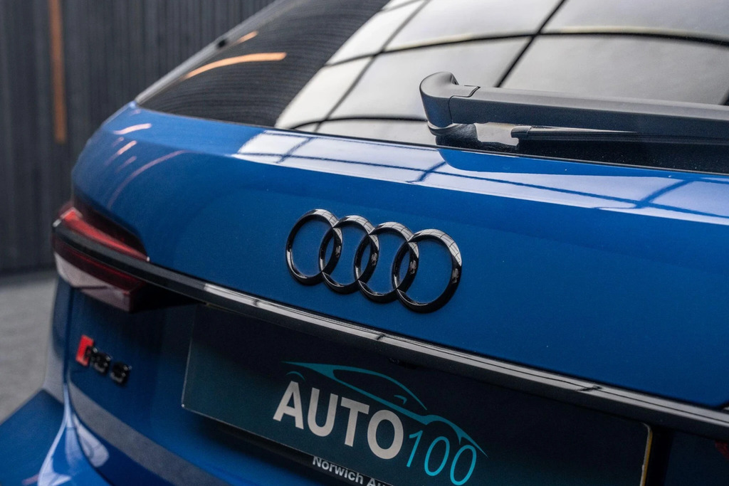 Audi RS6 Avant Estate Black #23