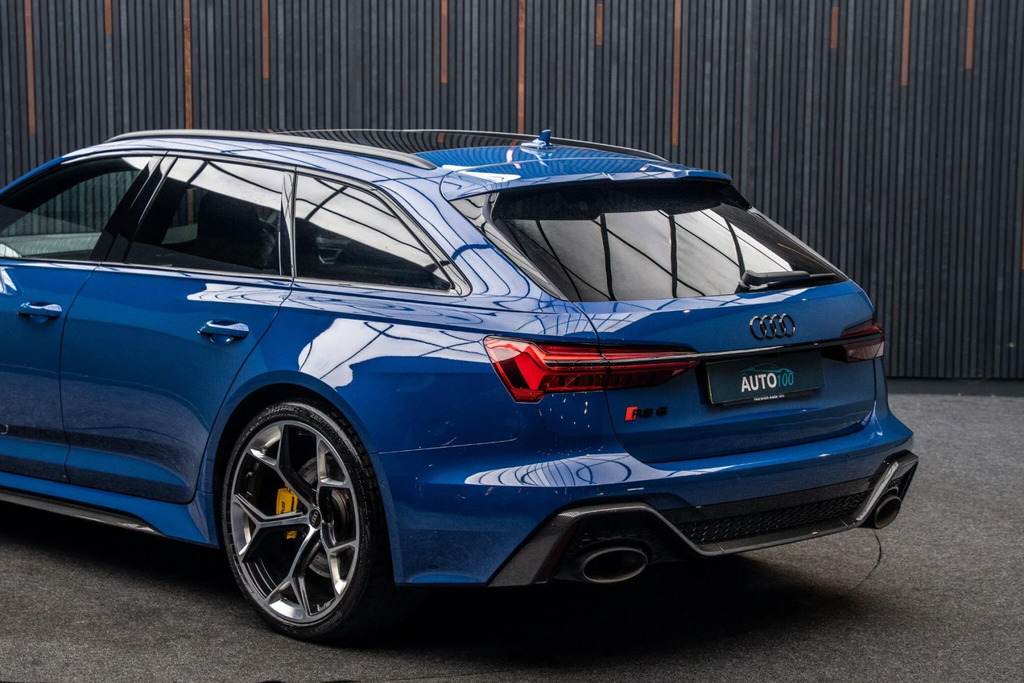 Audi RS6 Avant Estate Black #19