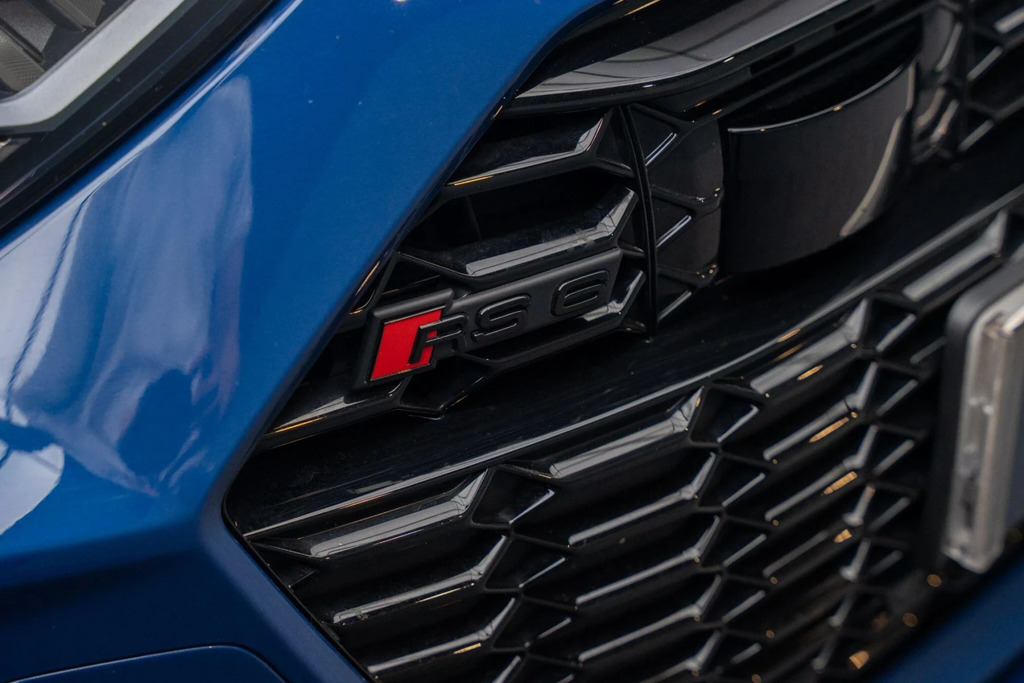 Audi RS6 Avant Estate Black #33