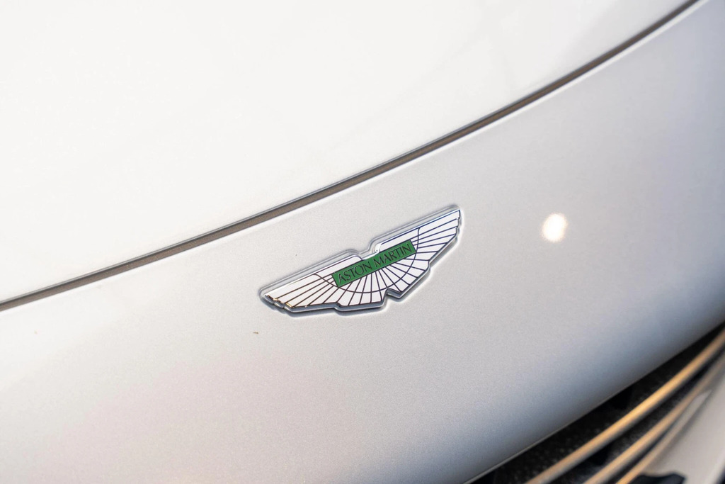 Aston Martin Vantage Vantage V8 Silver #27