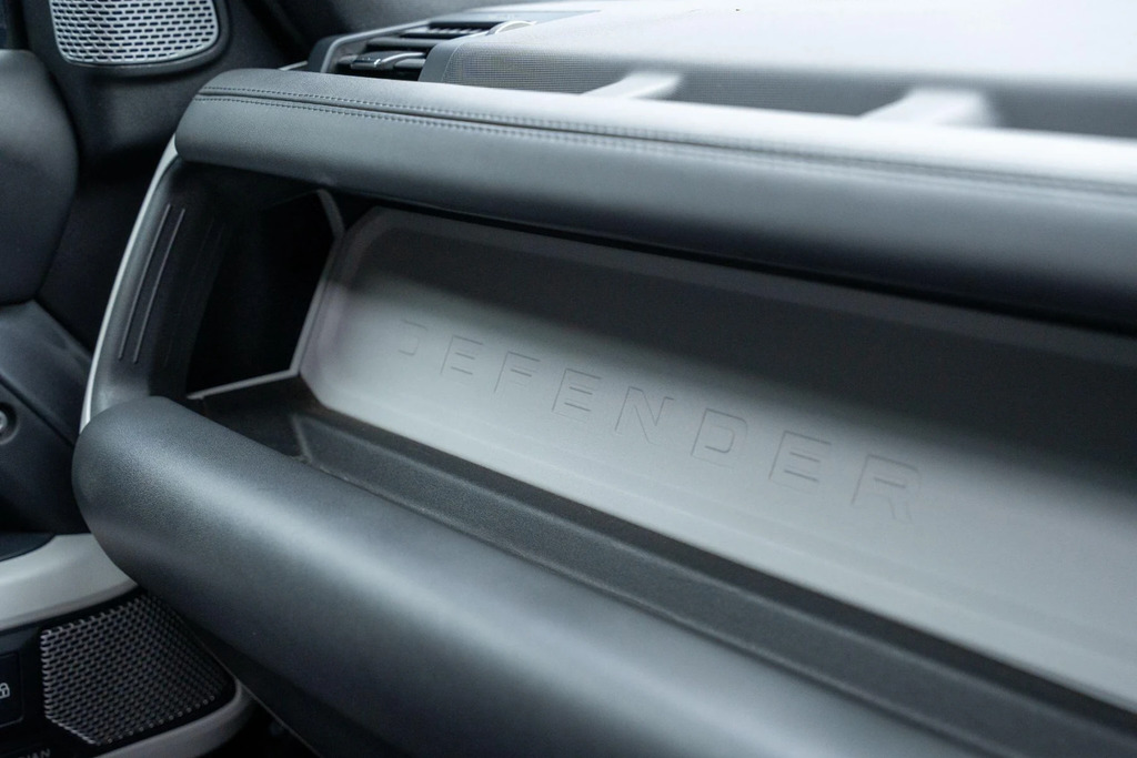Land Rover Defender 130 Defender First Ed D Mhev Grey #36